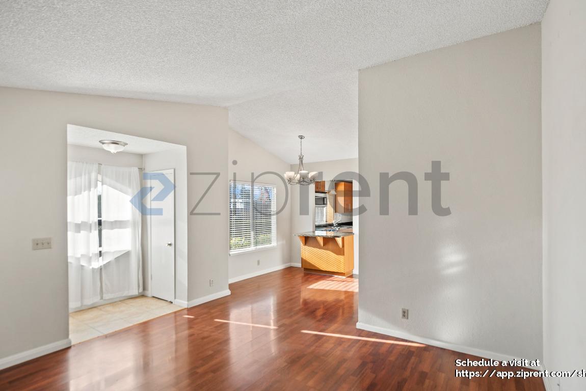 Building Photo - 1618 Seacreek Way