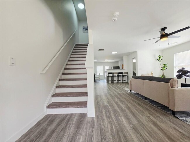 Building Photo - 2529 Piering Dr