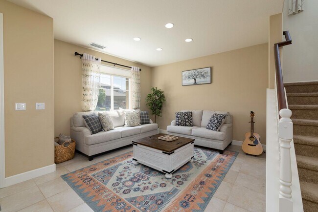 Building Photo - Spacious Home in Damonte Ranch - Large Backyard!