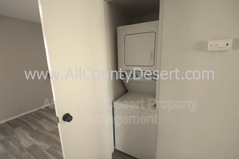 Building Photo - 82567 Ave 48