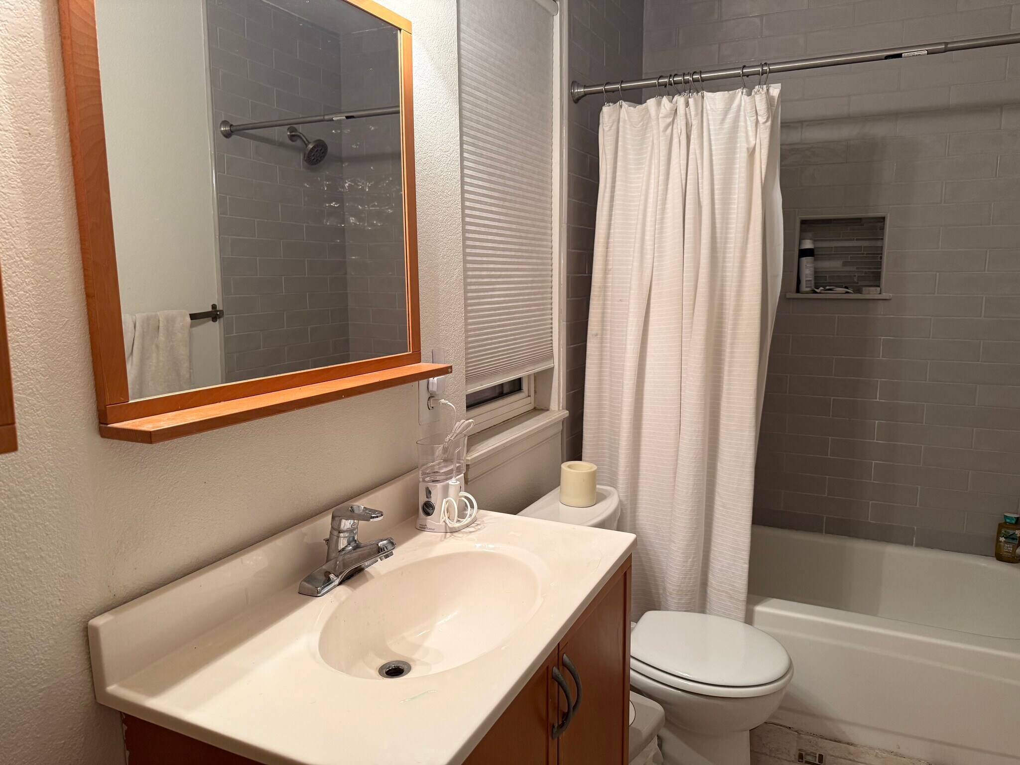 Bathroom - 332 Buchanan Ct