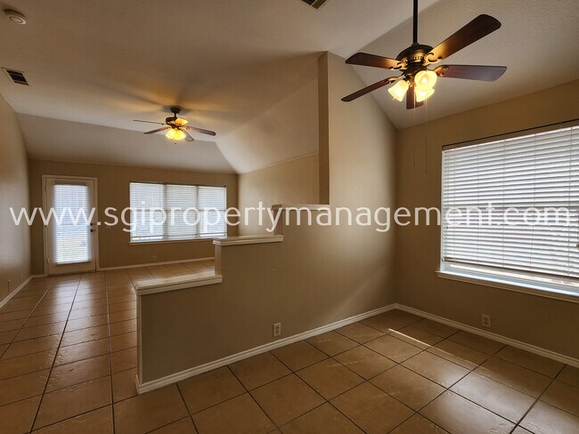 Building Photo - 1415 Murphy Dr