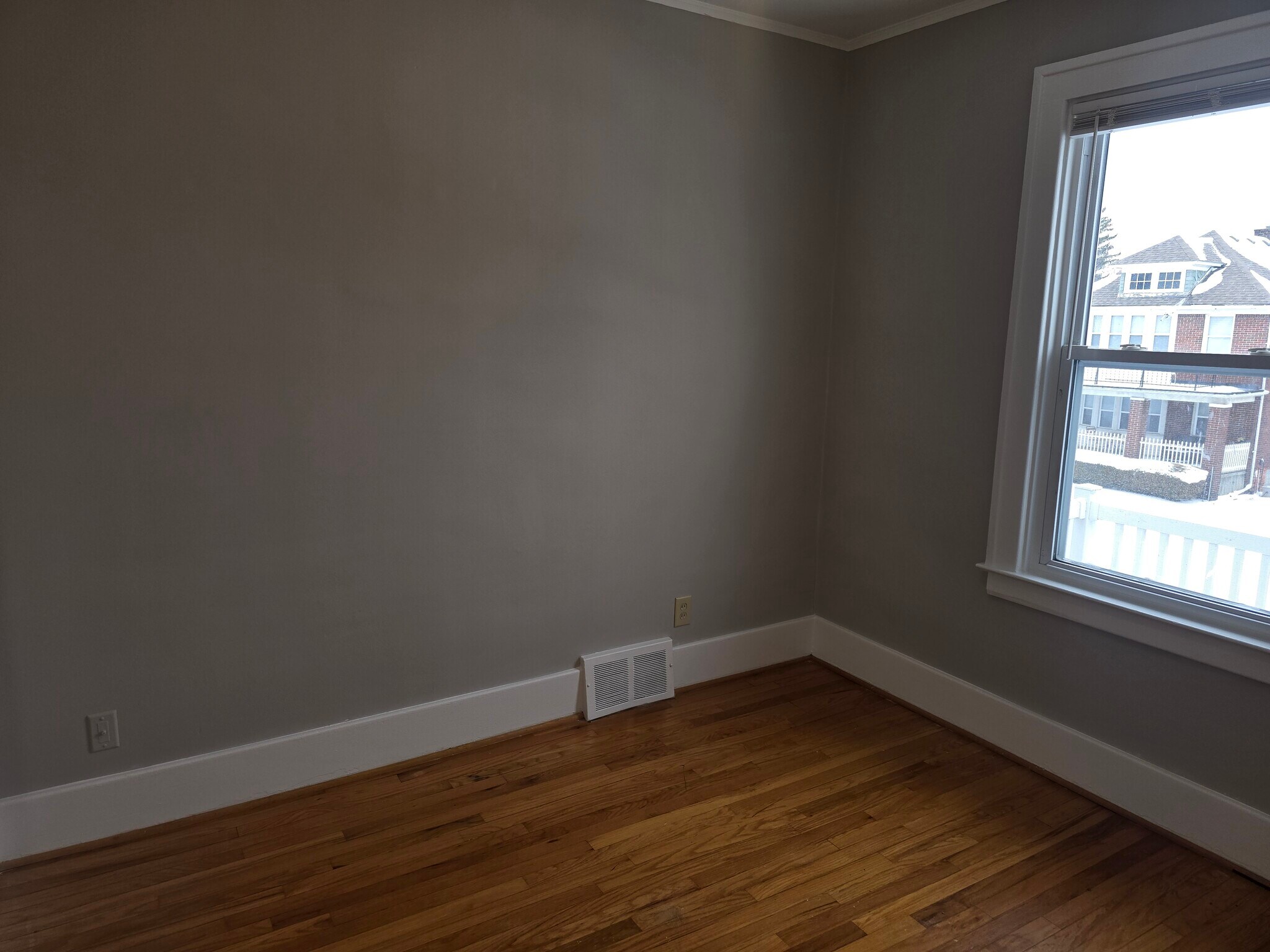 Building Photo - 1069 Wayburn St