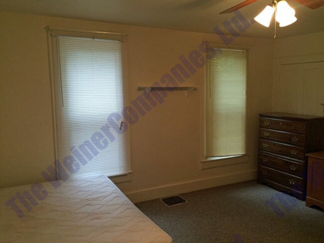 Building Photo - Sublease available this July!