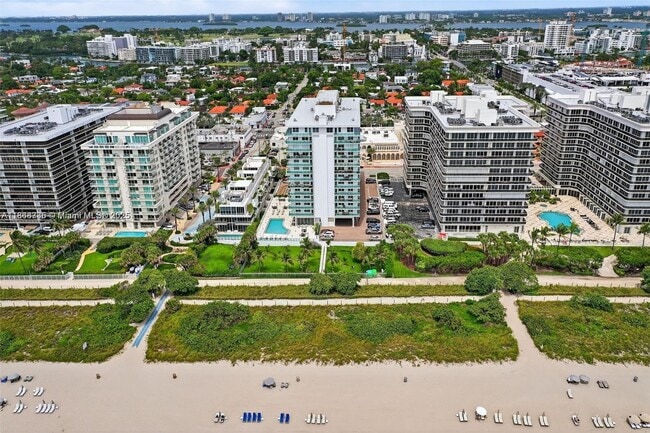 Building Photo - 9511 Collins Ave