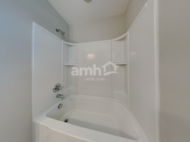 Building Photo - 514 Stonebridge Cir