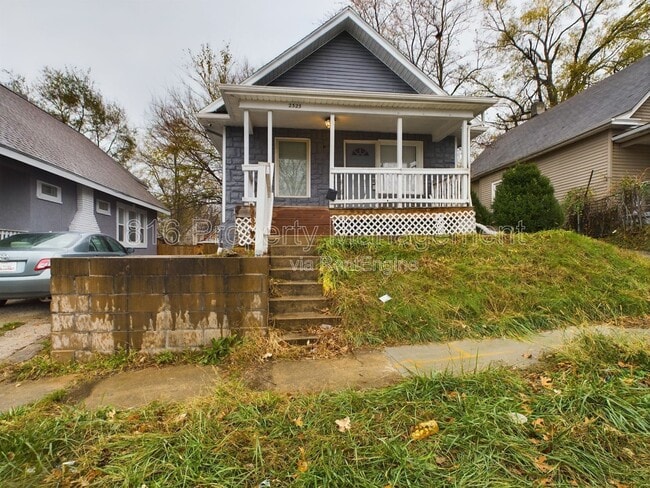 Building Photo - 2323 Lister Ave