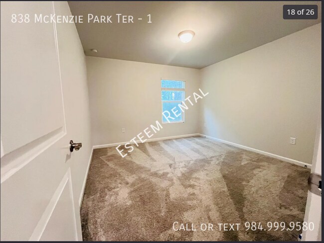 Building Photo - 838 McKenzie Pk Ter