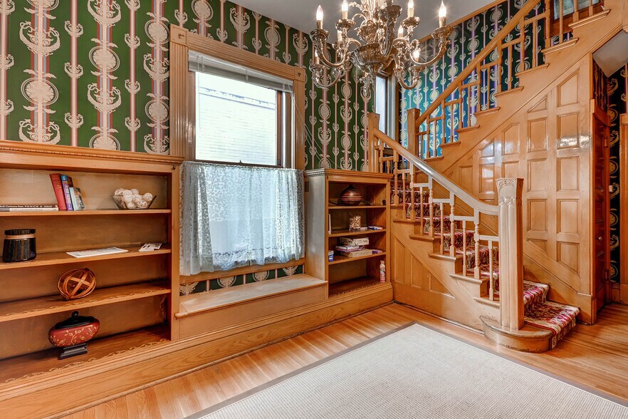 Building Photo - 1638 N Ogden St