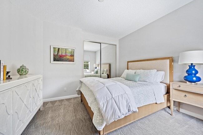 Building Photo - 138 Poinciana Dr