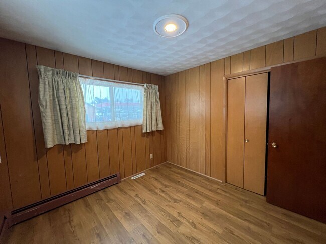 Building Photo - Click the “Apply Now” button or email wapmrentals@gmail.com for a prompt response.