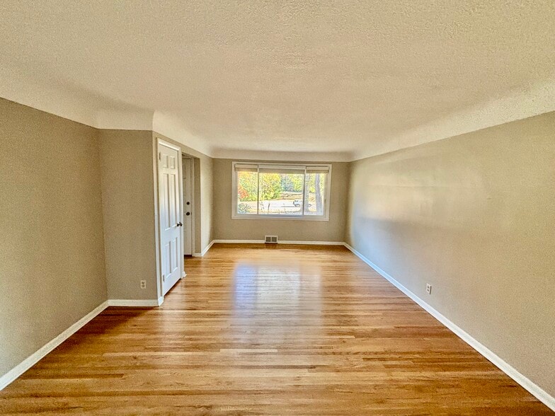 Upstairs Living Area - 12928 Excelsior Blvd