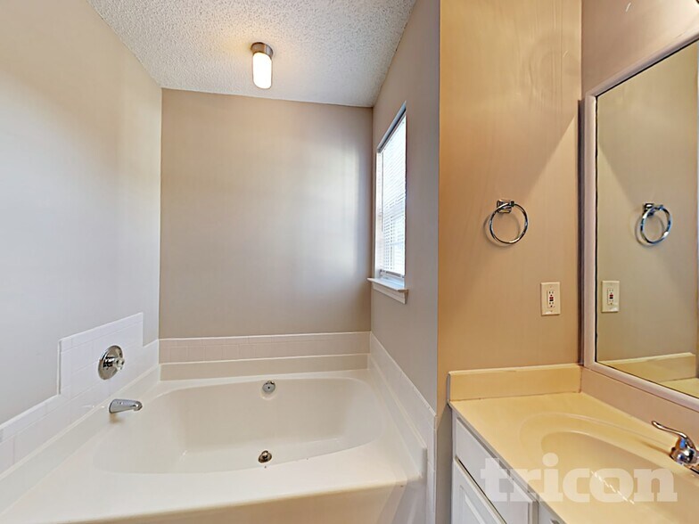 Building Photo - 5126 Timbertop Ln