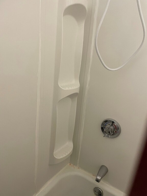 Building Photo - 9 Hall St