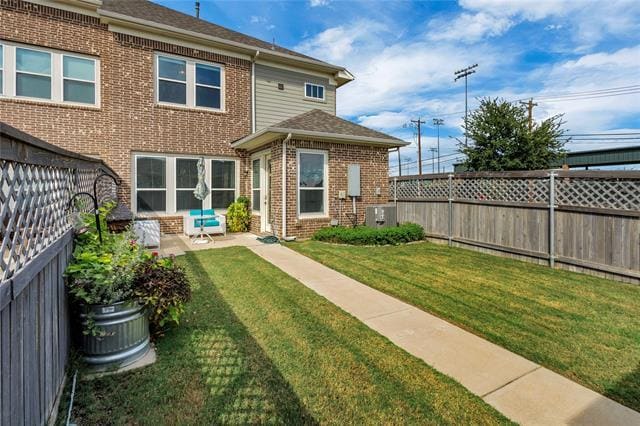 Building Photo - 8886 Ice House Dr