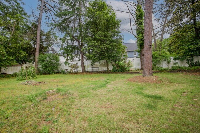 Building Photo - 70 Midlothian Dr