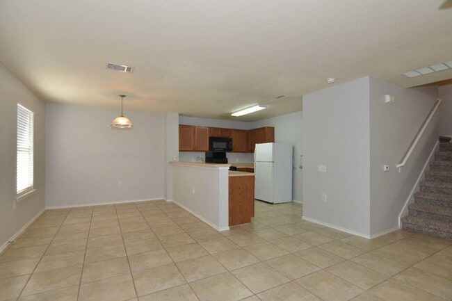Building Photo - 7421 Elk Pass Dr