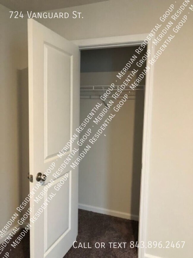 Building Photo - 4 Bd 2.5 Ba Home Located in Cannon Springs!