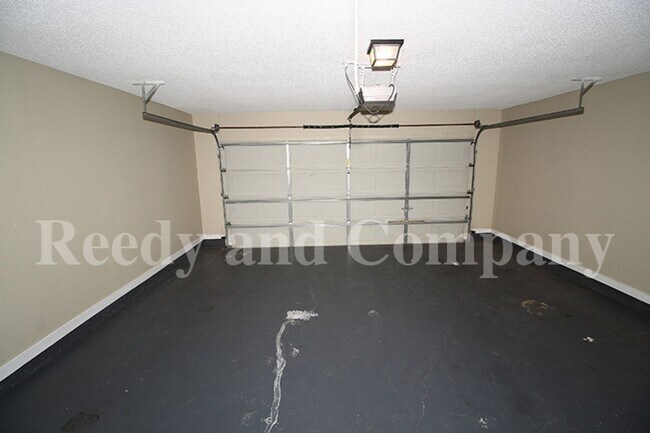 Building Photo - 9532 Chi Chi Cove