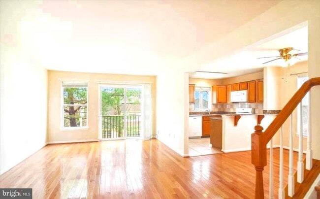 Building Photo - 22006 Stone Pier Ln