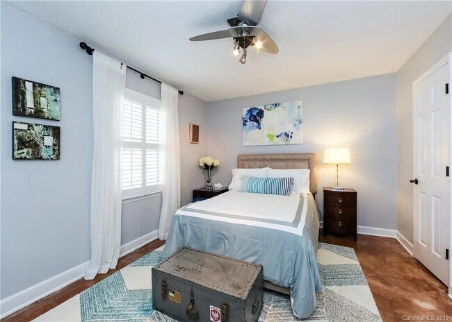 Building Photo - 2127 Edenton Rd