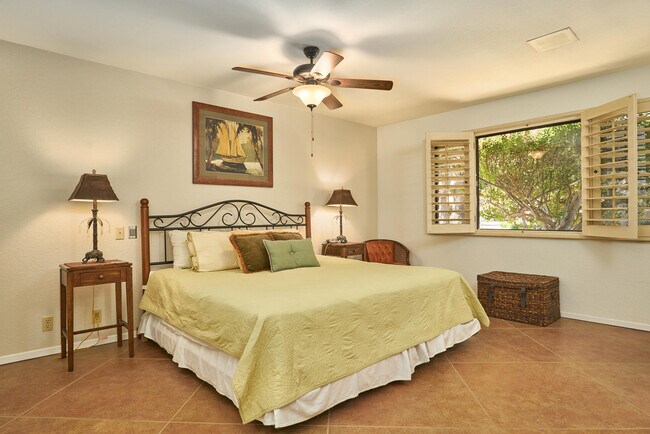 Building Photo - 25 Joya Dr