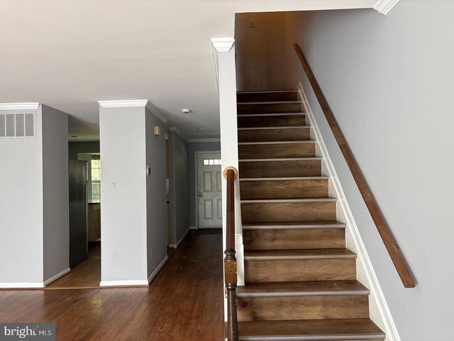 Building Photo - 178 English Run Cir