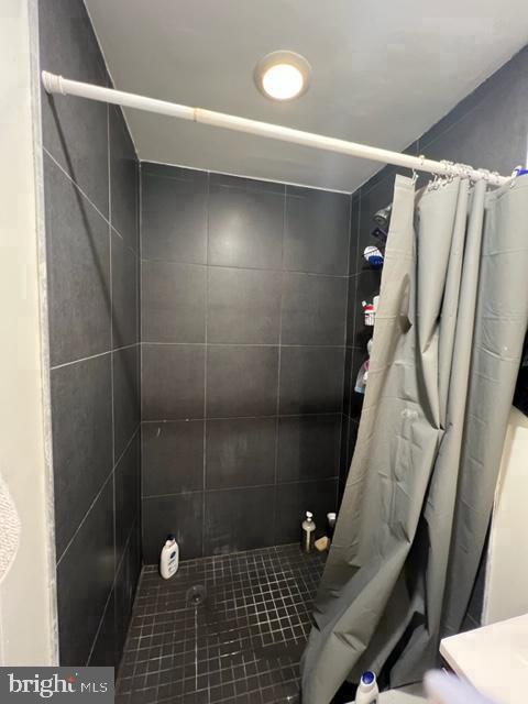 Building Photo - 4007 Spring Garden St