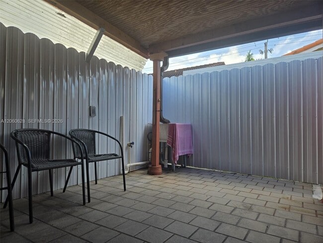 Building Photo - 8810 NW 114th Terrace