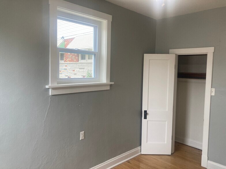 Building Photo - 4233 Meramec St