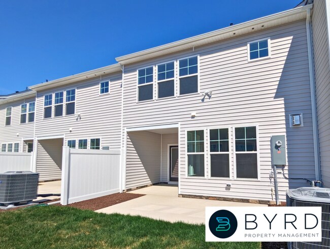 Building Photo - 18625 Palisades Rdg