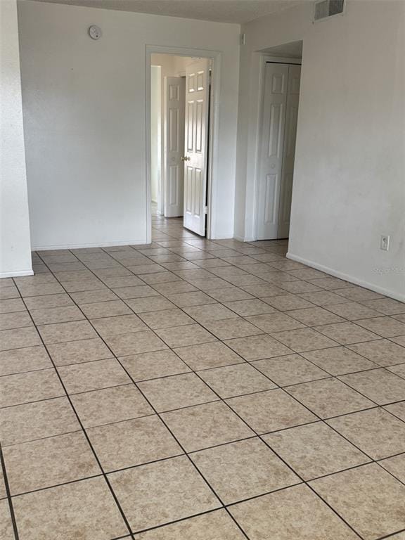 Building Photo - 828 Sky Lake Cir