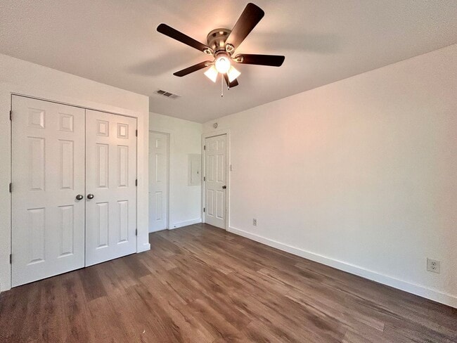 Building Photo - Updated North Austin Condo w/ Modern Finishes & Amenities 2BR/2BA