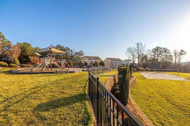 Building Photo - 7214 Waterwheel St SW