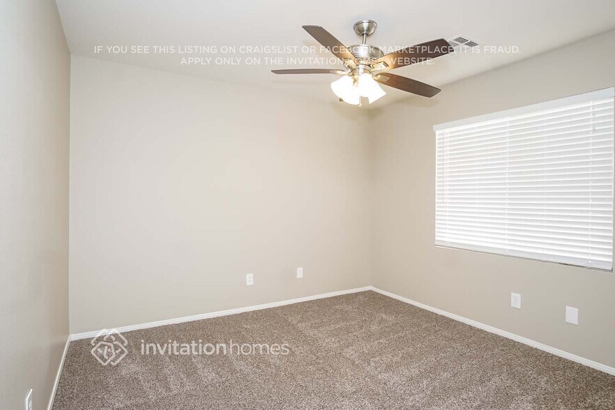 Building Photo - 5073 Shadow Valley St