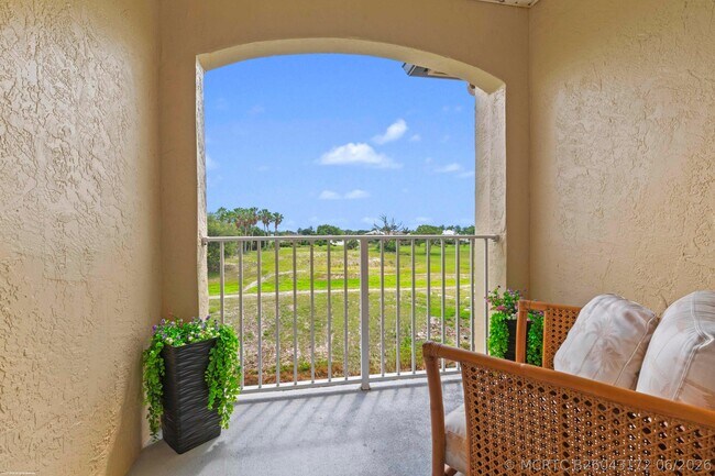 Building Photo - 2060 Greenview Shores Blvd