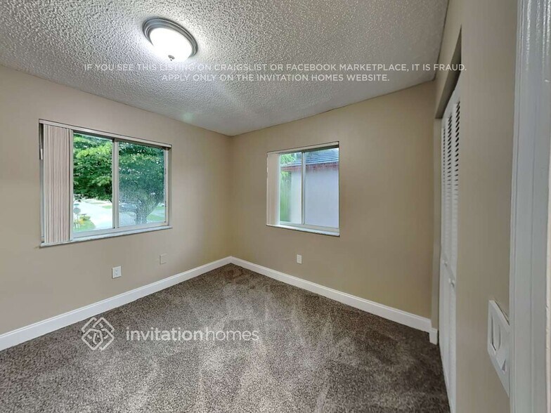 Building Photo - 14573 SW 155th Pl