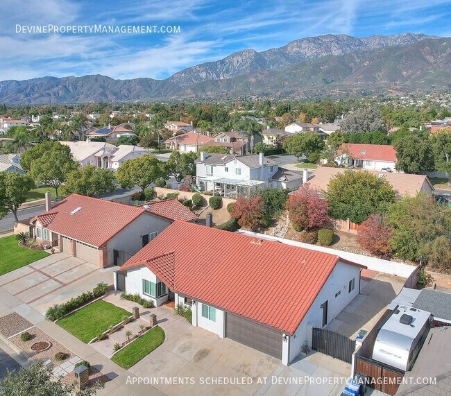 Building Photo - 9814 Hibiscus Ct