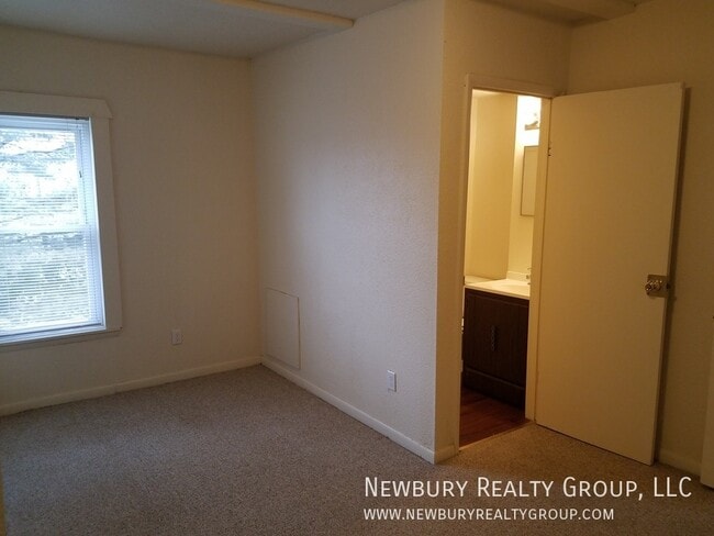 Building Photo - 18 South St