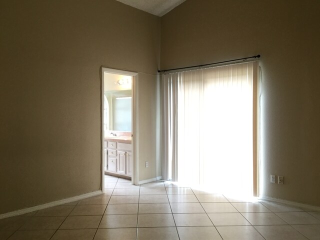 Building Photo - 11040 Fairhaven Way