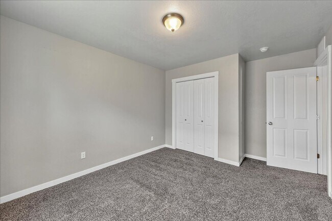 Building Photo - Charming 3-Bedroom Home with Fenced Yard in the Heart of Meridian
