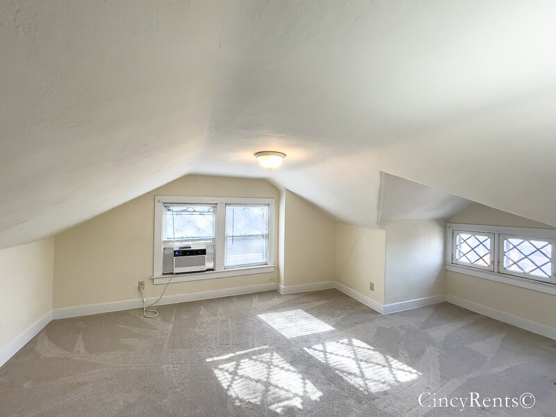 Building Photo - 3538 Burch Ave