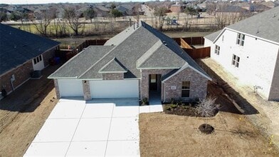 Building Photo - 801 Newberry Ln