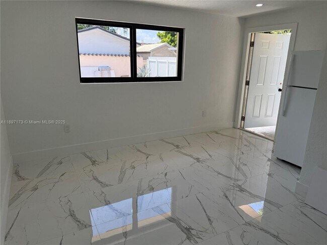 Building Photo - 9824 SW 26th Terrace