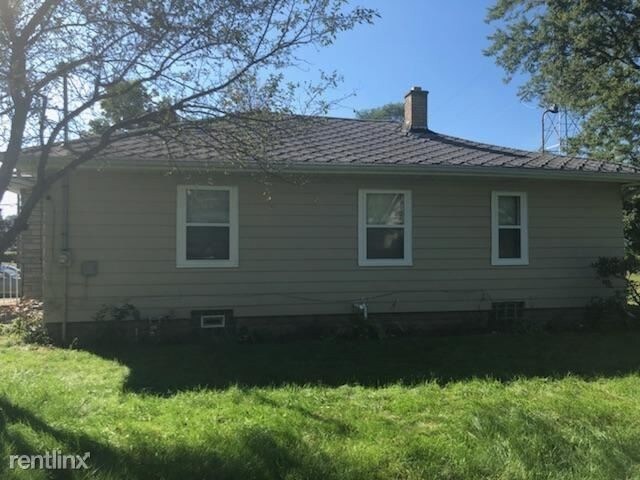 Building Photo - 3 br, 1 bath House - 51 East Goodale Avenue