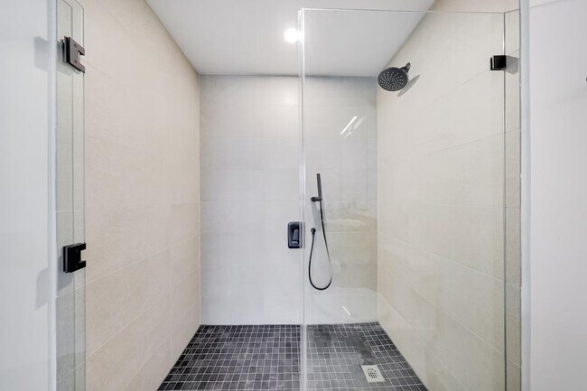 Building Photo - 20 NW 2nd St