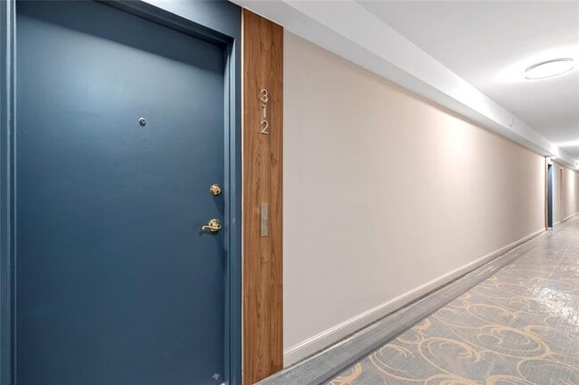 Building Photo - 4010 Galt Ocean Dr