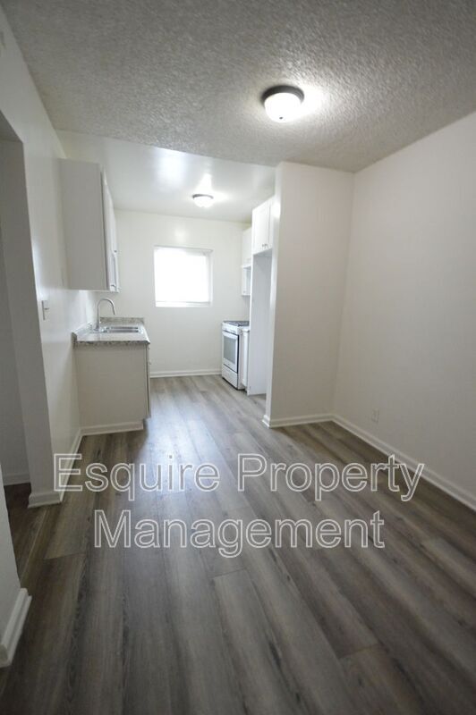 Building Photo - 730 E Channel Islands Blvd