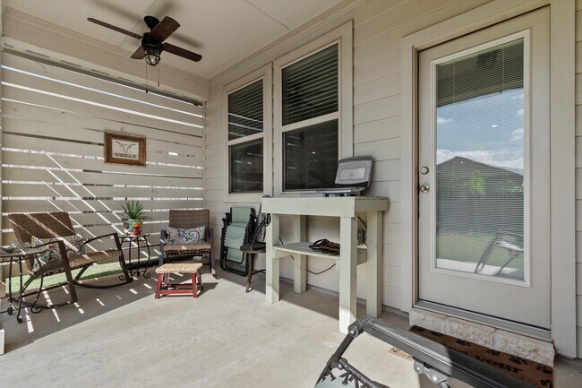 Building Photo - 109 Mountain Valley St