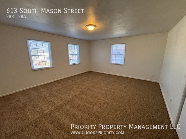 Building Photo - 613 S Mason St